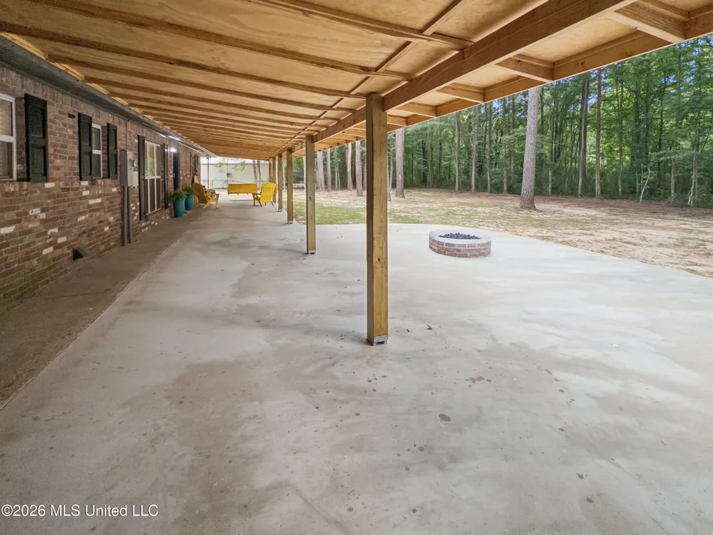 1329 Pine Glen Circle Forest, MS 39074