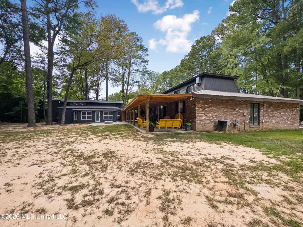1329 Pine Glen Circle Forest, MS 39074