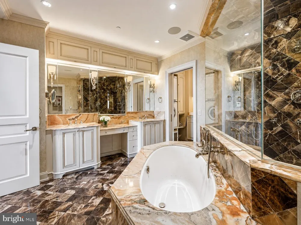 1414 S PENN SQUARE #43BC Philadelphia, PA 19102