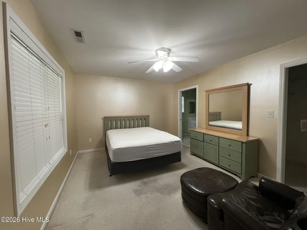 302 Jasmine S Swansboro, NC 28584