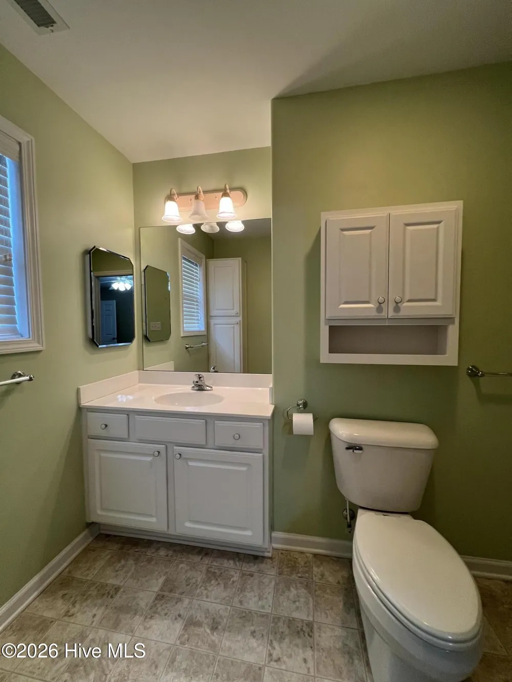 302 Jasmine S Swansboro, NC 28584