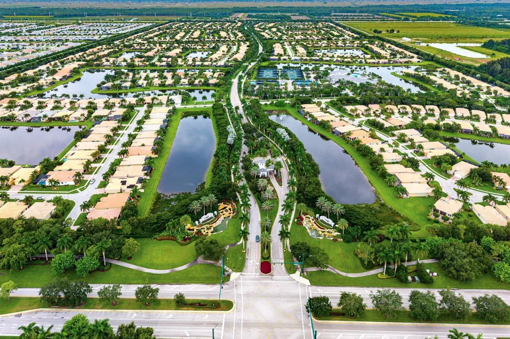 9041 GRAYSON COURT Boynton Beach, FL 33473