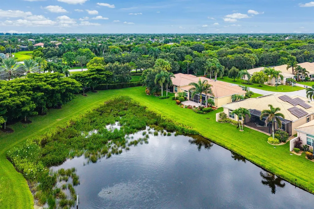 9041 GRAYSON COURT Boynton Beach, FL 33473