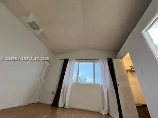 12693 NW 8th Ter Miami, FL 33182