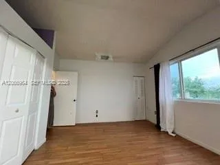 12693 NW 8th Ter Miami, FL 33182