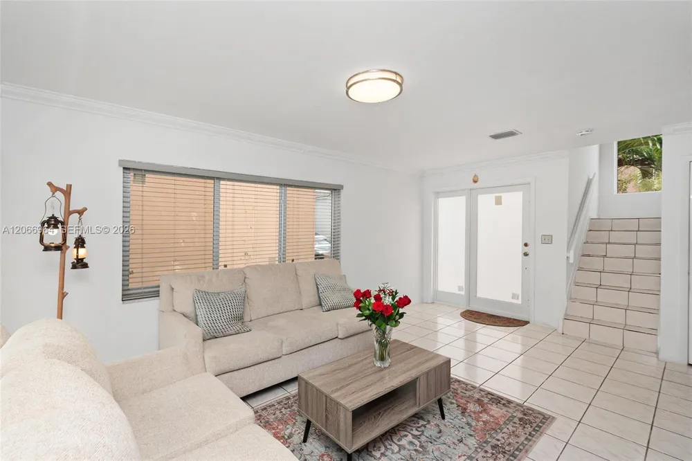 12693 NW 8th Ter Miami, FL 33182
