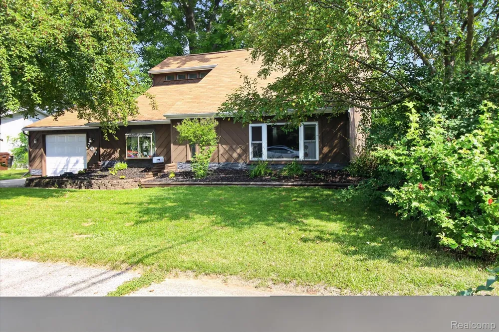 707 E Wisconsin Street Mt Pleasant City, MI 48858