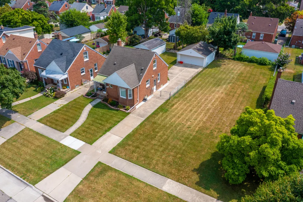 3413 Lincoln Street Dearborn City, MI 48124