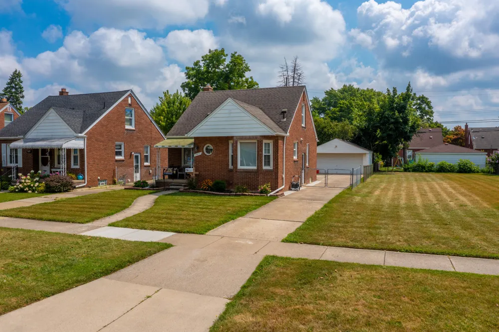 3413 Lincoln Street Dearborn City, MI 48124