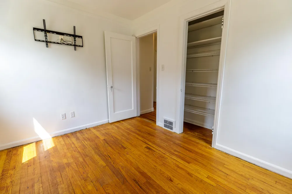 3413 Lincoln Street Dearborn City, MI 48124