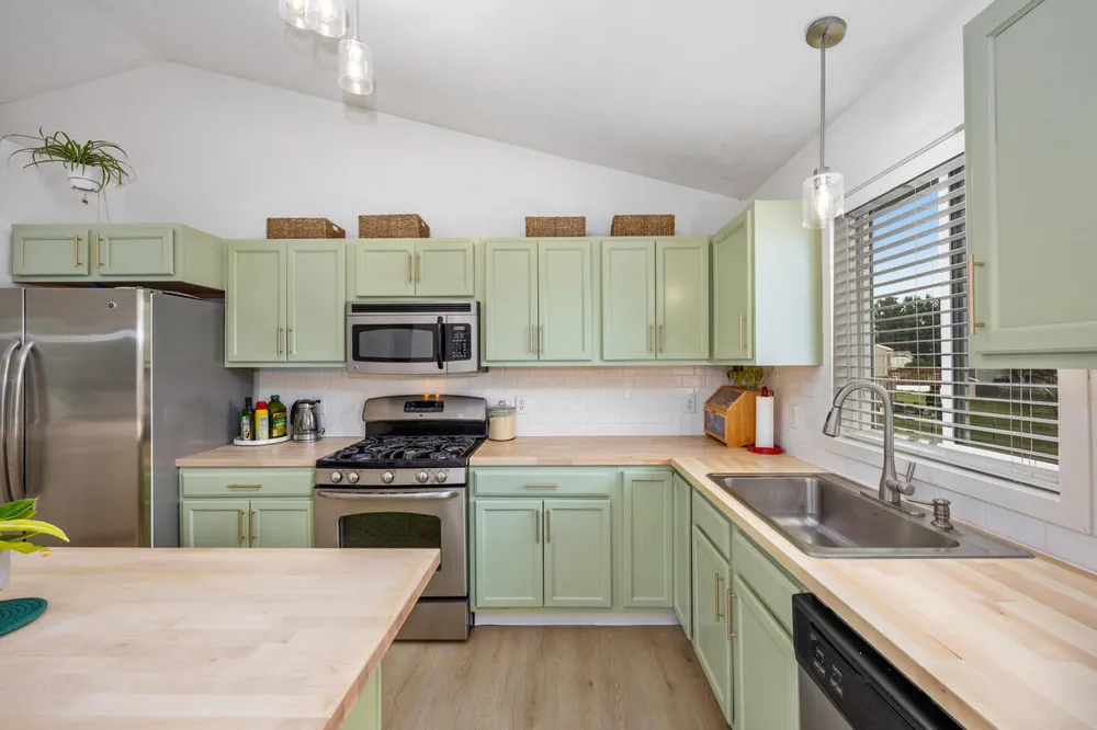 514 Clear Wood Drive SE Kentwood City, MI 49548