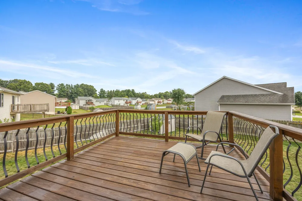 514 Clear Wood Drive SE Kentwood City, MI 49548