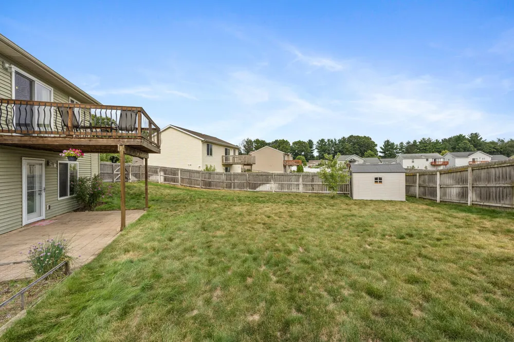 514 Clear Wood Drive SE Kentwood City, MI 49548