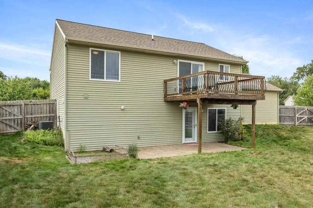 514 Clear Wood Drive SE Kentwood City, MI 49548