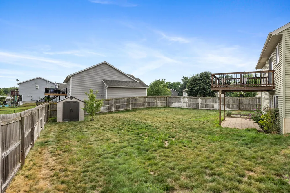 514 Clear Wood Drive SE Kentwood City, MI 49548
