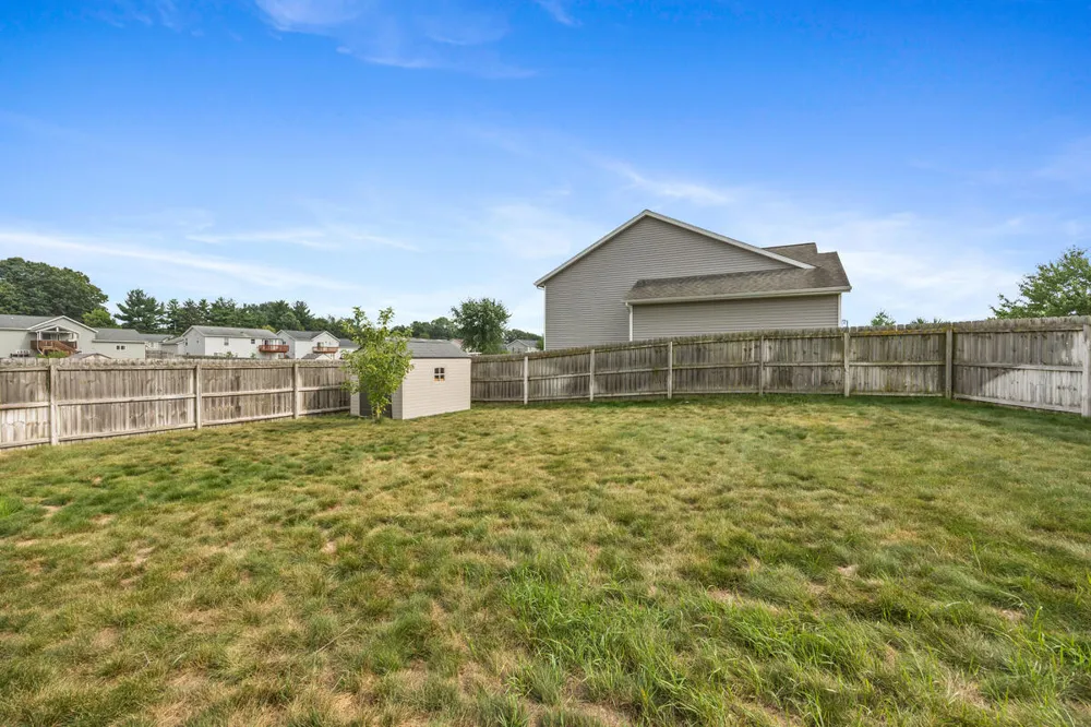 514 Clear Wood Drive SE Kentwood City, MI 49548