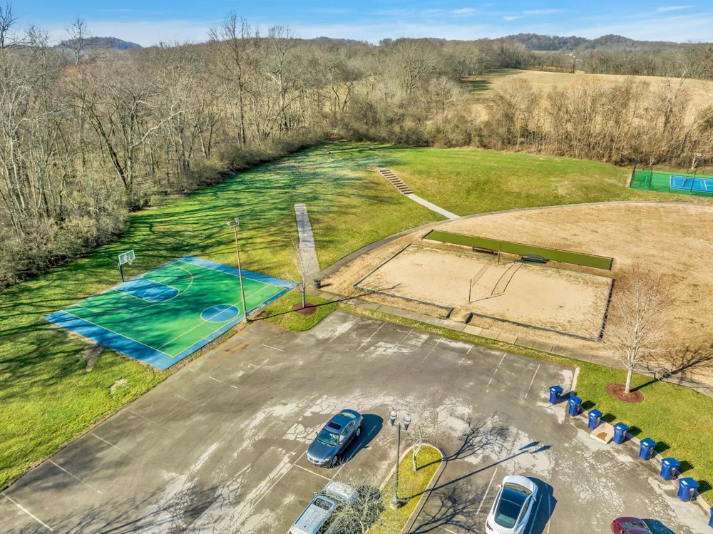 3477 Milford Dr Thompsons Station, TN 37179