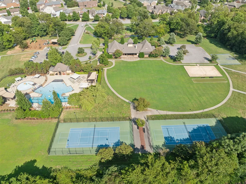 3477 Milford Dr Thompsons Station, TN 37179