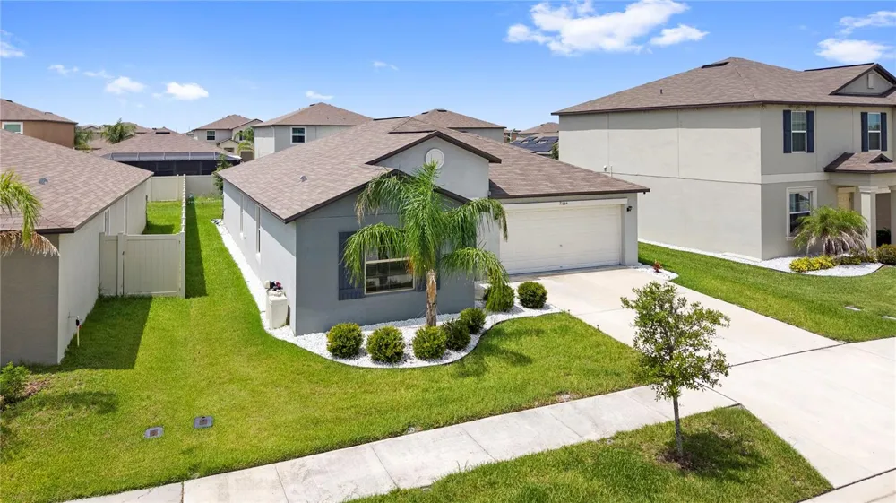 31664 SUN KETTLE LOOP Wesley Chapel, FL 33545