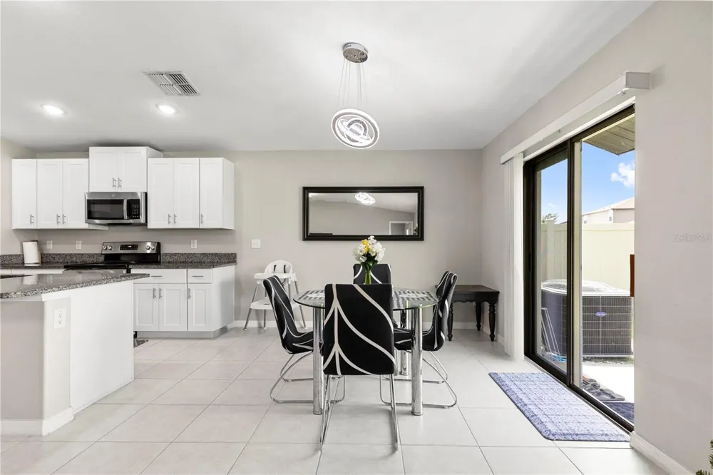 31664 SUN KETTLE LOOP Wesley Chapel, FL 33545