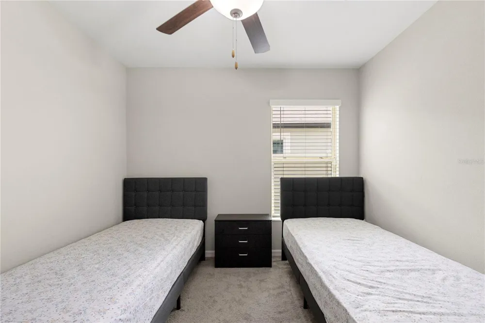 31664 SUN KETTLE LOOP Wesley Chapel, FL 33545