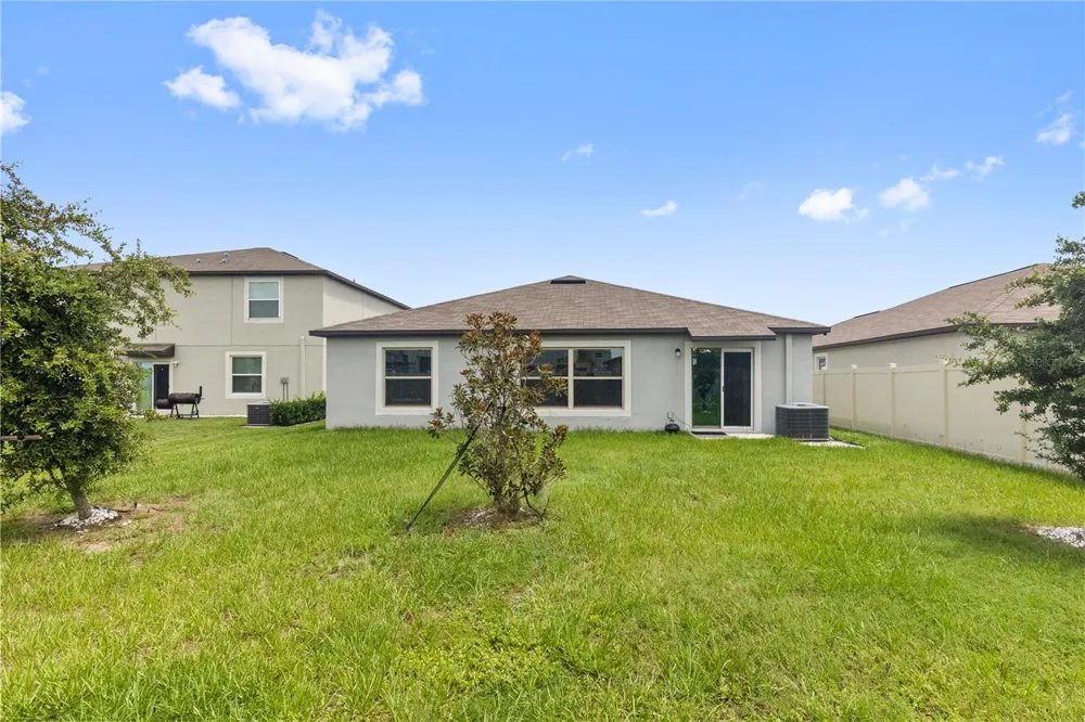 31664 SUN KETTLE LOOP Wesley Chapel, FL 33545