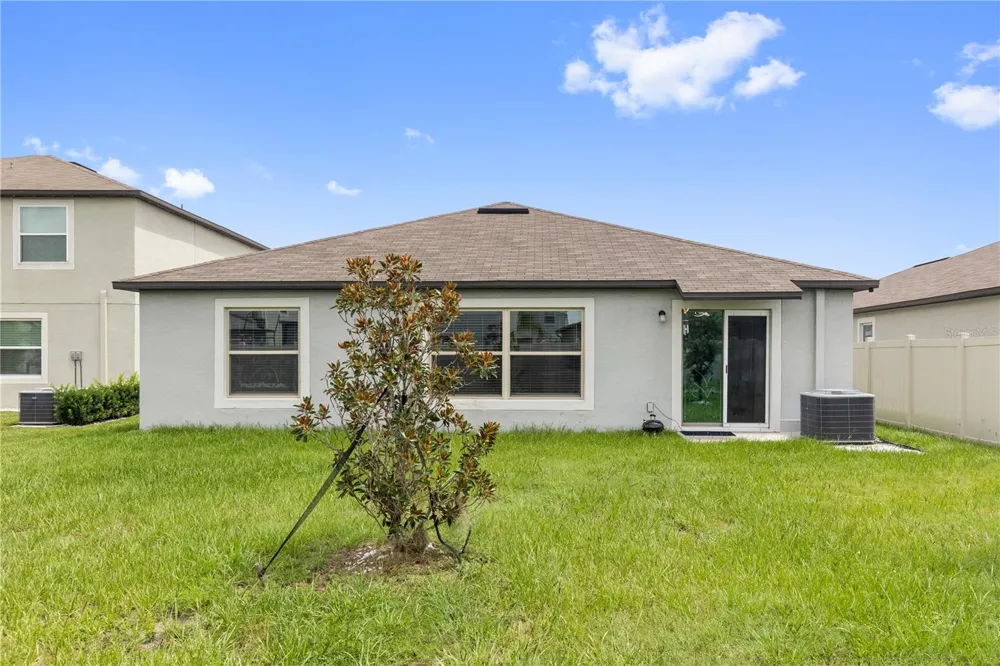 31664 SUN KETTLE LOOP Wesley Chapel, FL 33545