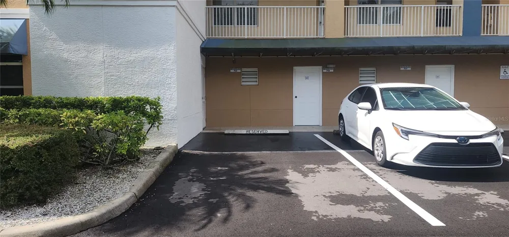 960 STARKEY ROAD #3302 Largo, FL 33771