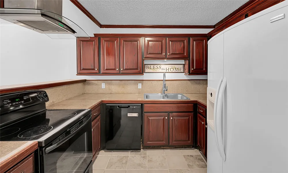 2005 S 8th Street Waco, TX 76706