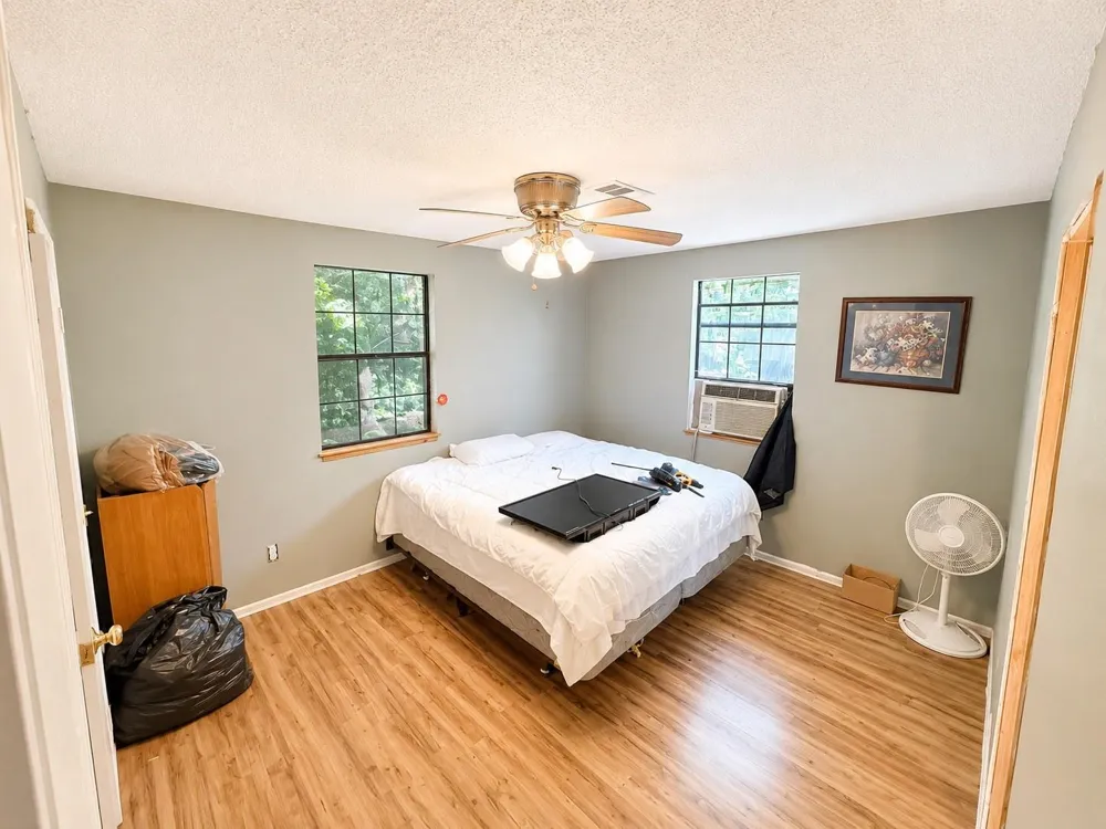 515 County Road 422 Bronson, TX 75930