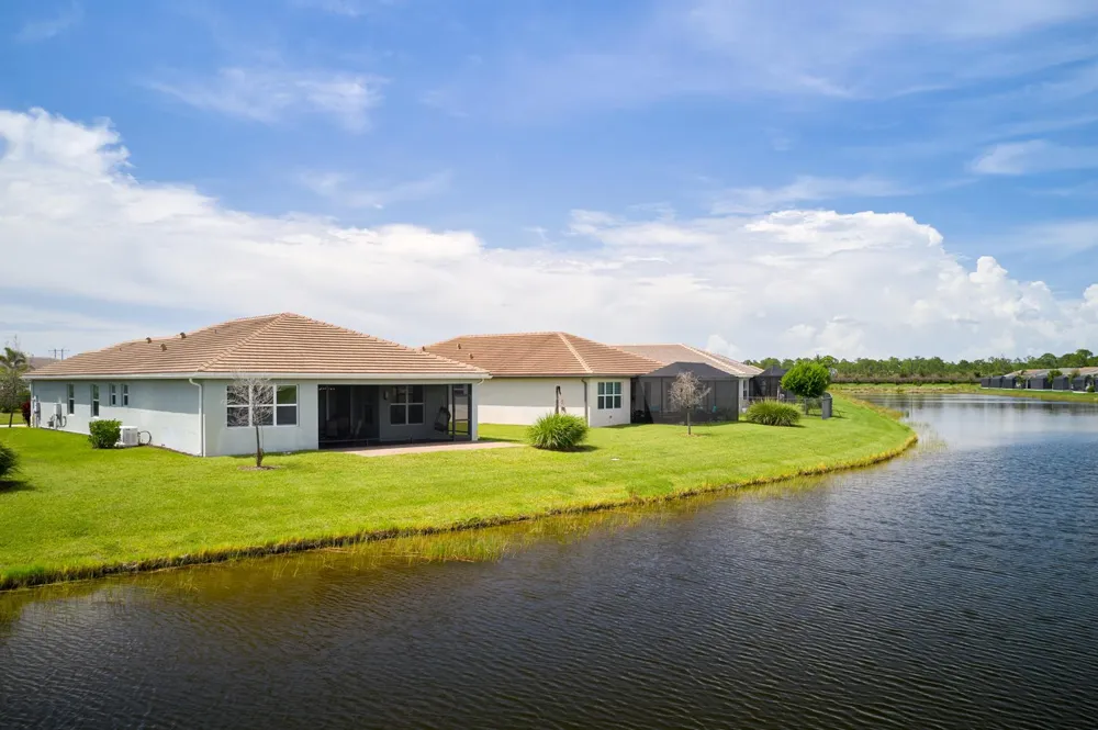 11837 SW Poseidon Way Port St. Lucie, FL 34987