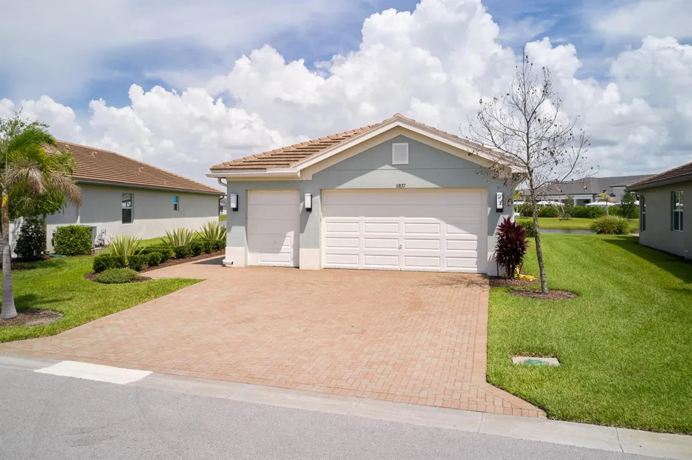 11837 SW Poseidon Way Port St. Lucie, FL 34987