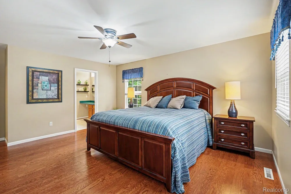 6290 Waldon Woods Drive Independence Charter Township, MI 48346