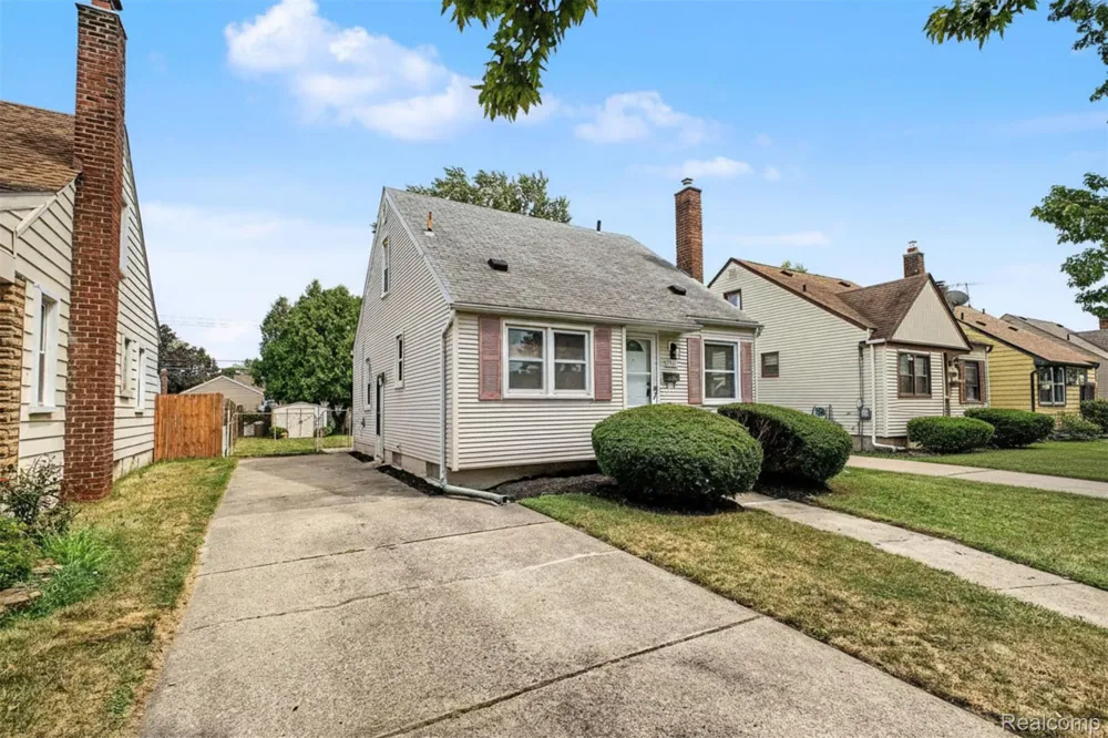6785 Pelham Road Allen Park City, MI 48101