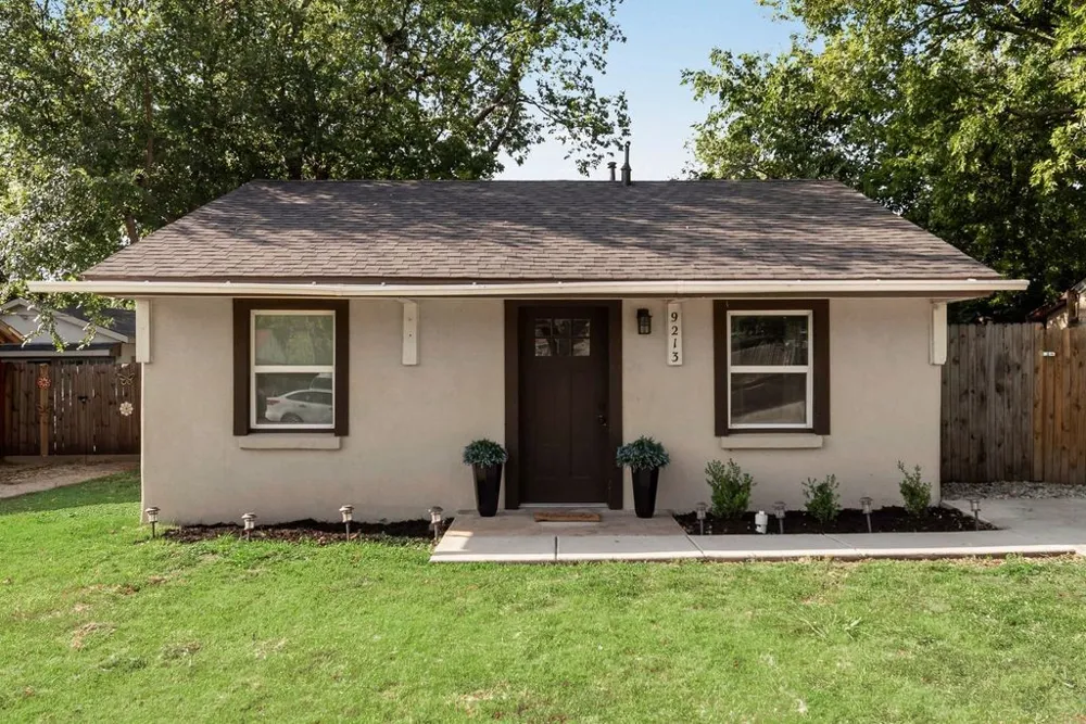 9213 S Dodson Drive White Settlement, TX 76108