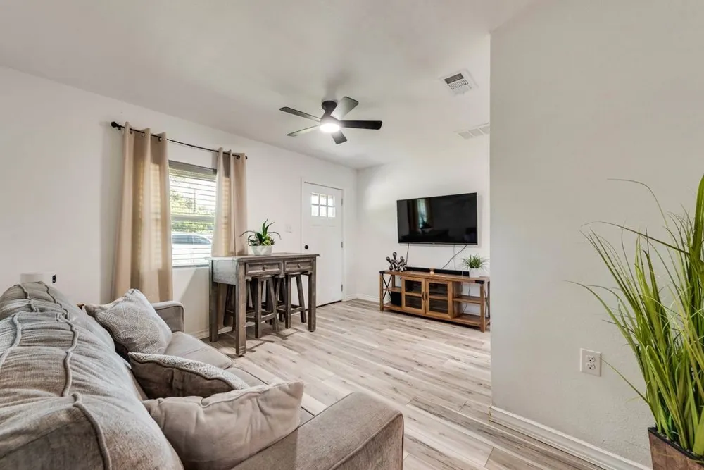 9213 S Dodson Drive White Settlement, TX 76108