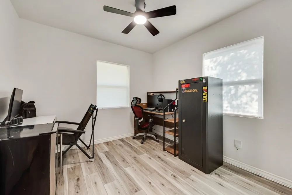9213 S Dodson Drive White Settlement, TX 76108