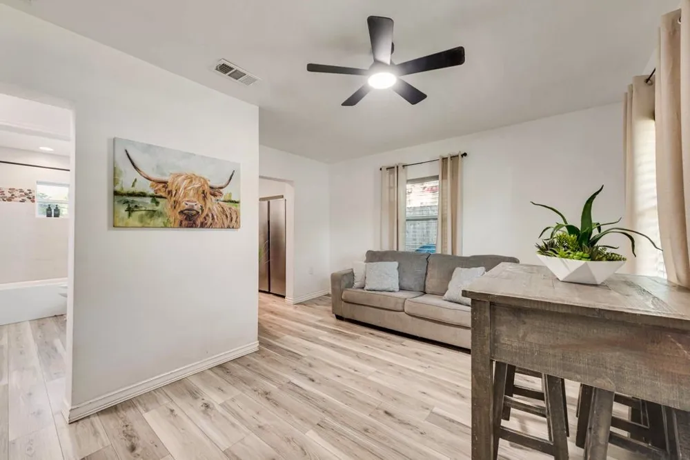 9213 S Dodson Drive White Settlement, TX 76108