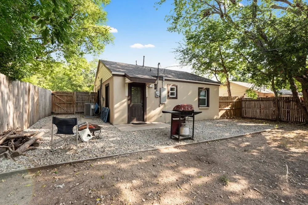 9213 S Dodson Drive White Settlement, TX 76108