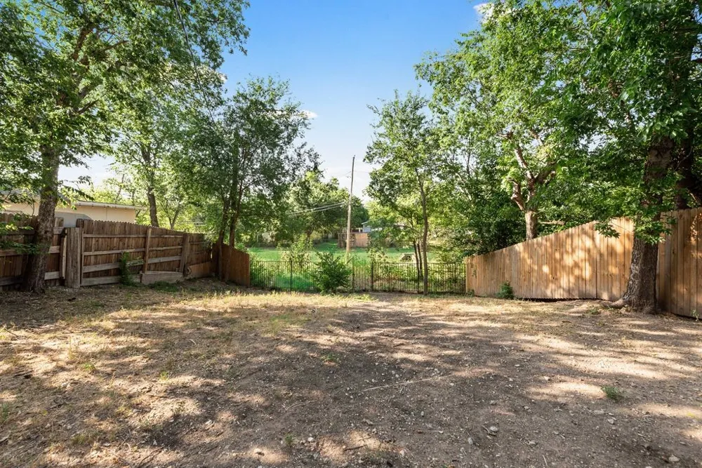 9213 S Dodson Drive White Settlement, TX 76108