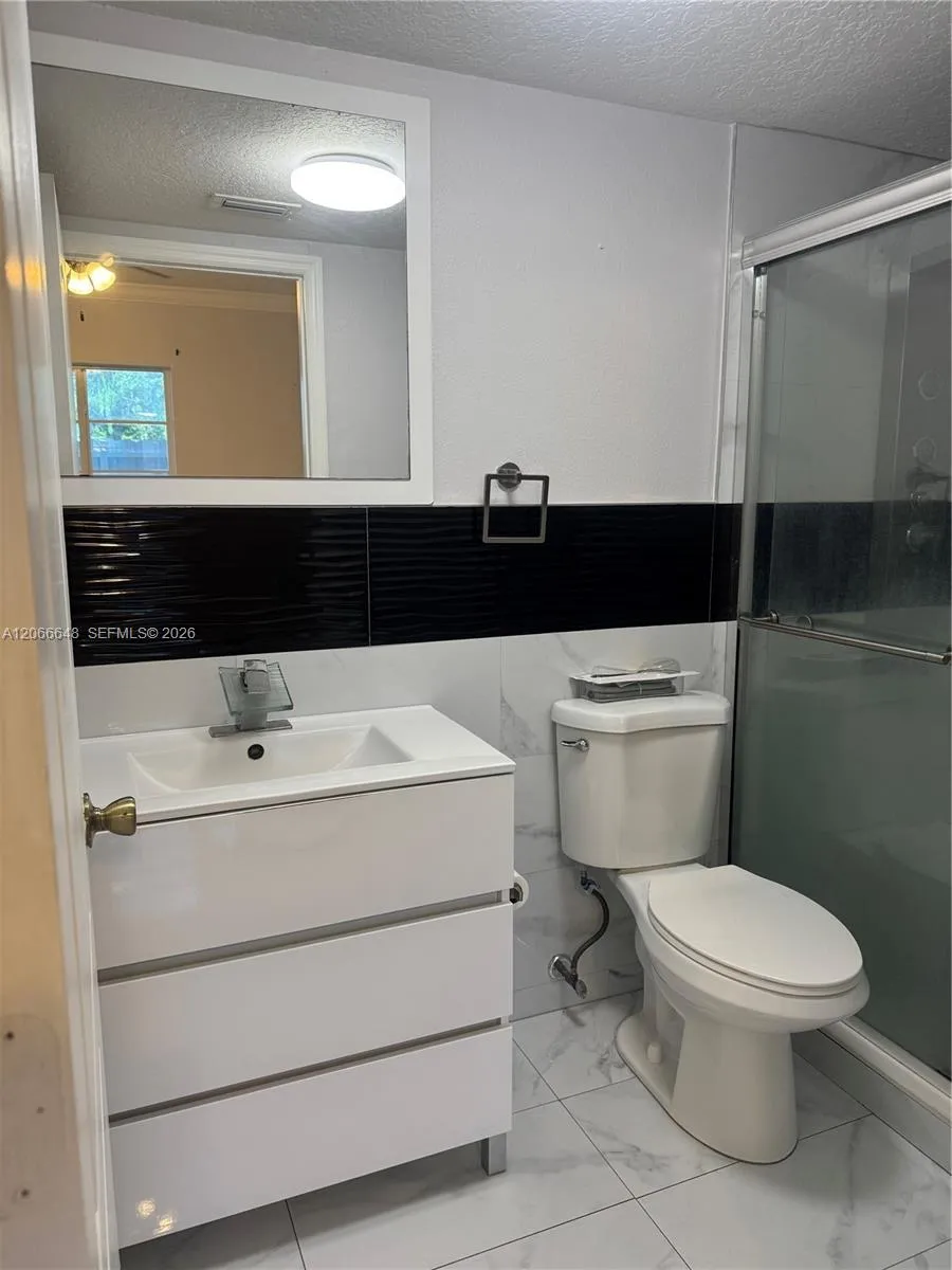8380 NW 103rd St #105G Hialeah Gardens, FL 33016