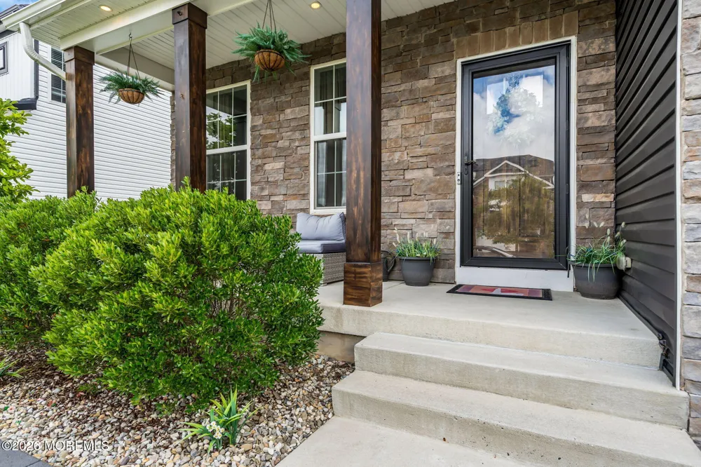 201 Ashburn Avenue Manahawkin, NJ 08050