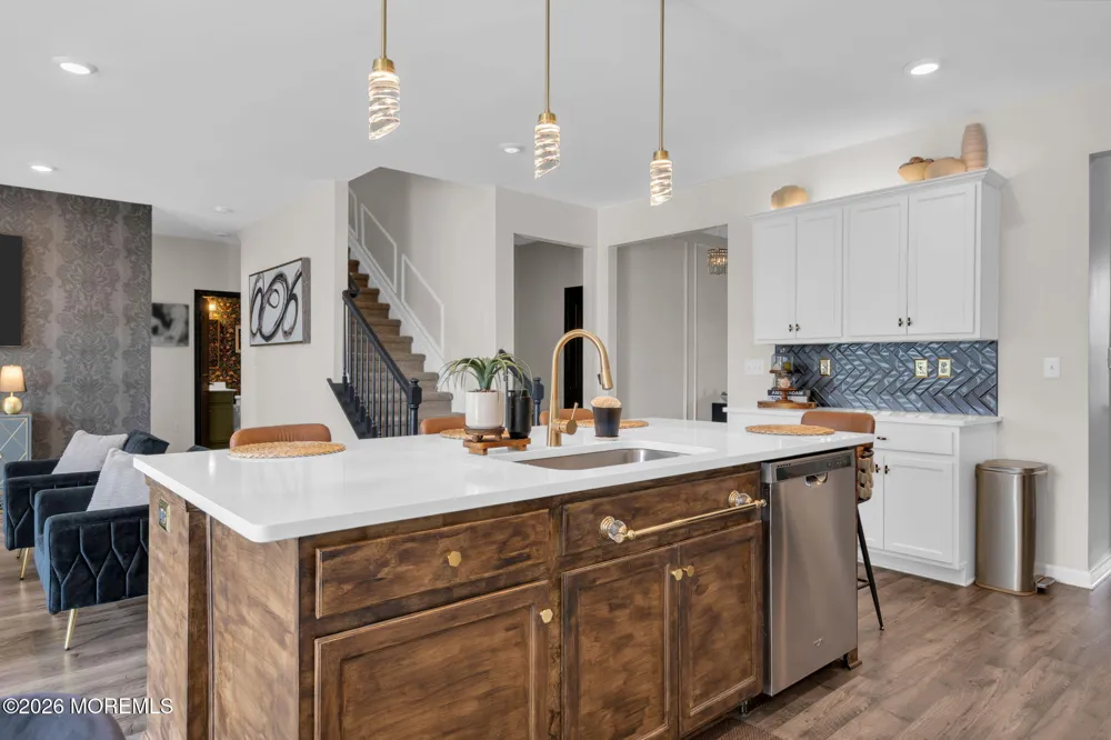 201 Ashburn Avenue Manahawkin, NJ 08050
