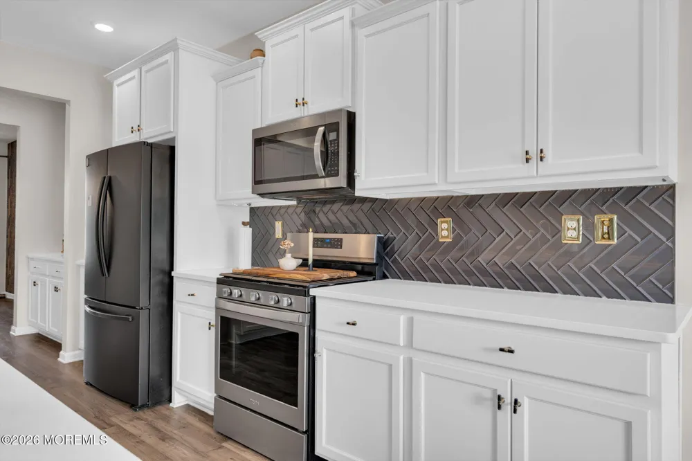 201 Ashburn Avenue Manahawkin, NJ 08050