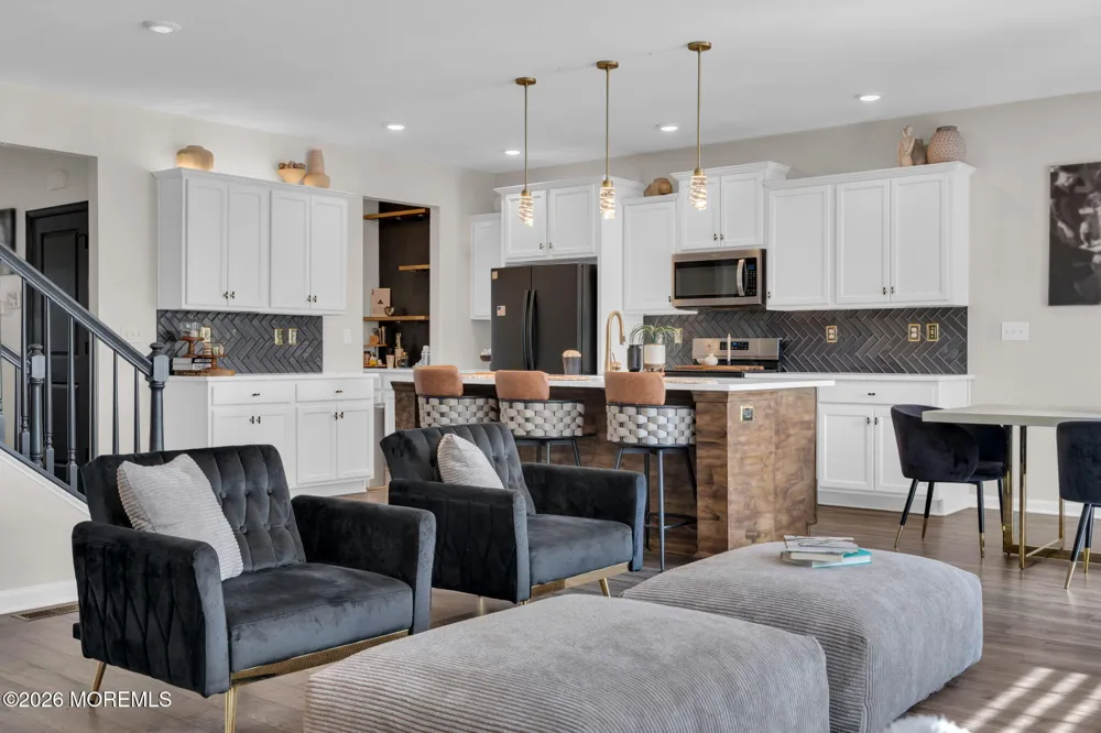 201 Ashburn Avenue Manahawkin, NJ 08050