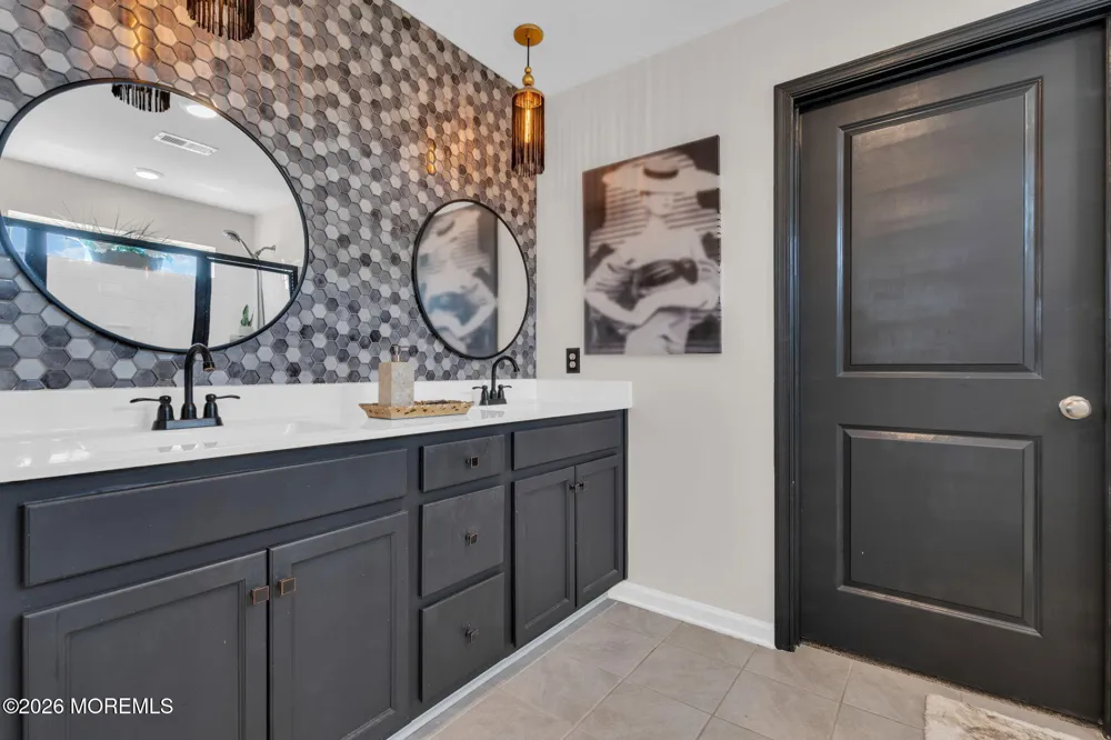 201 Ashburn Avenue Manahawkin, NJ 08050
