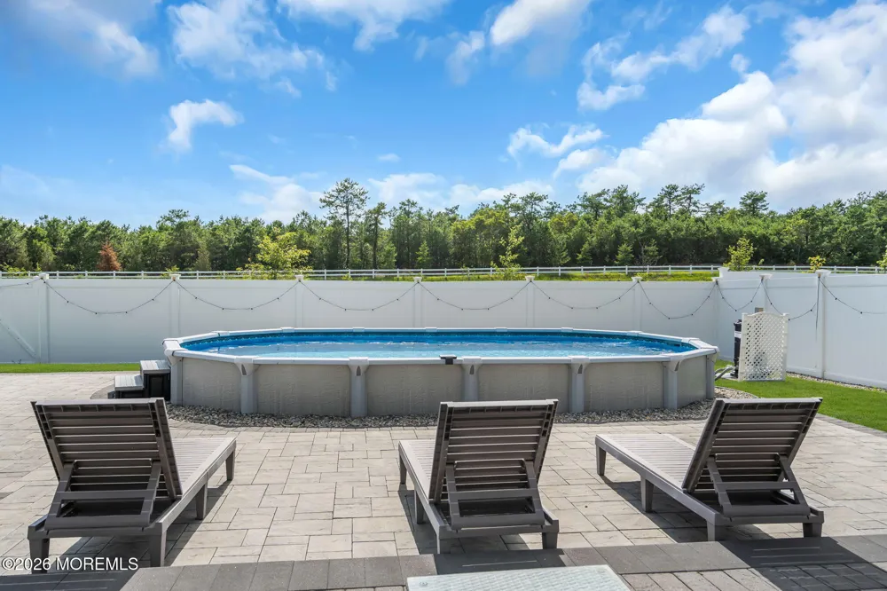 201 Ashburn Avenue Manahawkin, NJ 08050