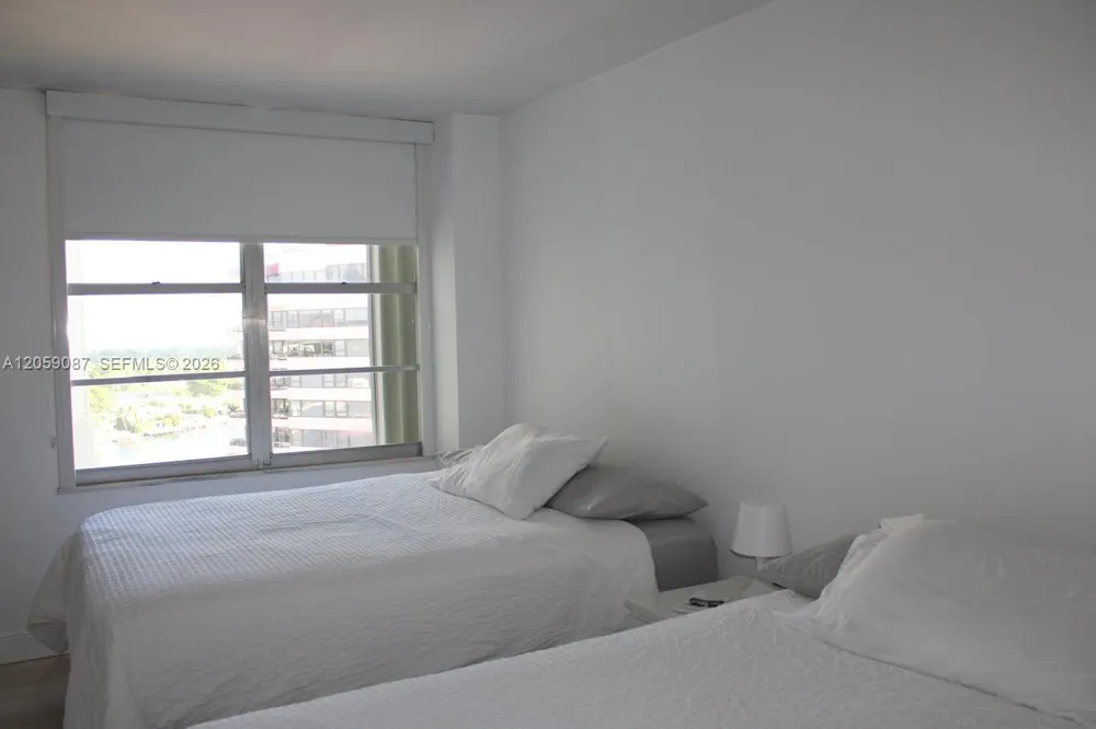 5161 Collins Ave #1510 Miami Beach, FL 33140
