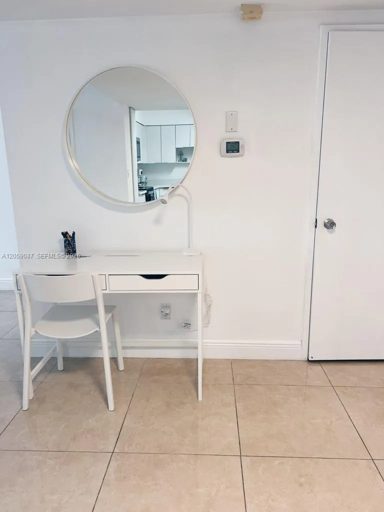 5161 Collins Ave #1510 Miami Beach, FL 33140