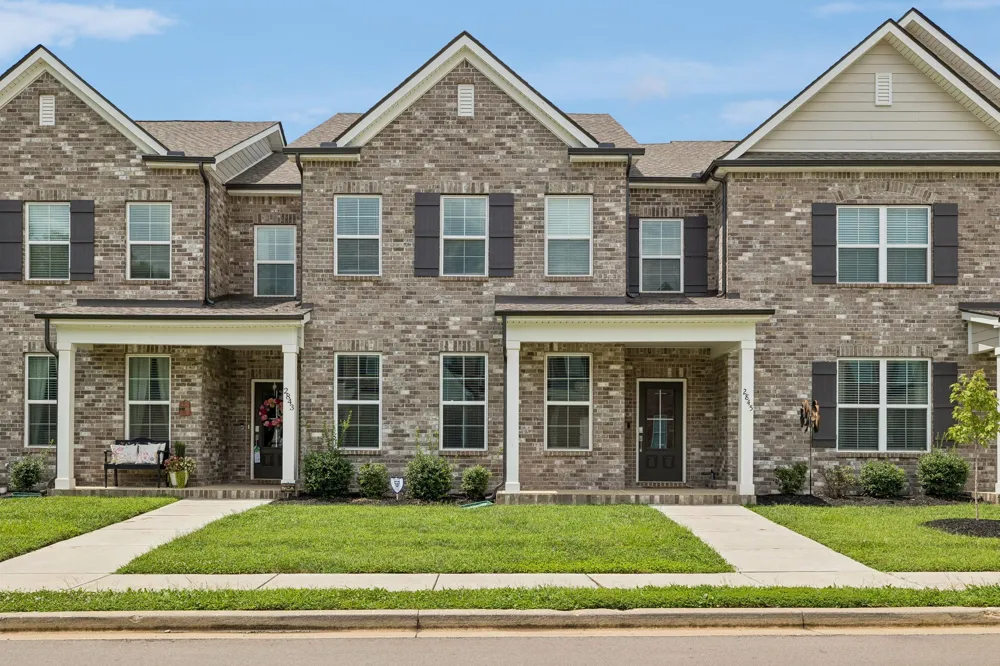 2845 Suzanne Landon Dr Murfreesboro, TN 37130